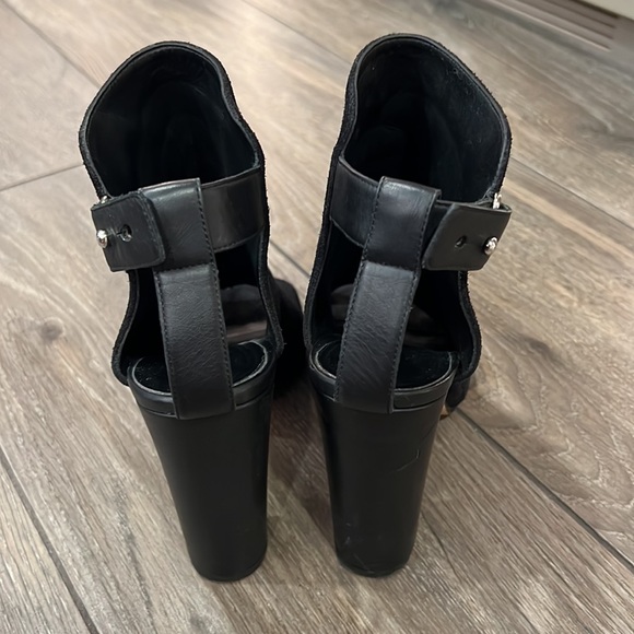 Suede peep toe heels - Picture 6 of 8